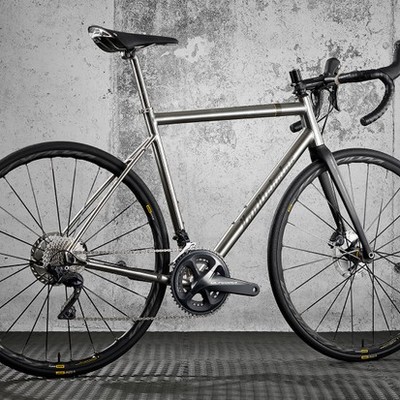 Yukon Disc the practical titanium touring and audax bike with disc brakes Van Nicholas