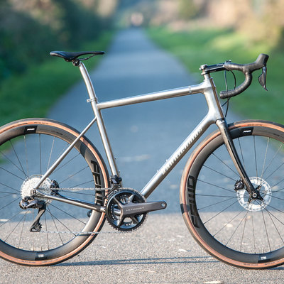 Zephyr titanium racefiets Van Nicholas